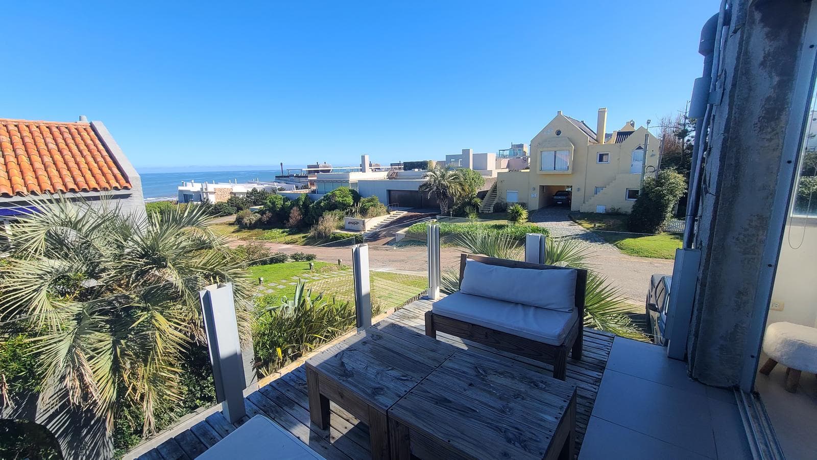 Spectacular Triplex with Ocean View in La Barra TM5461533