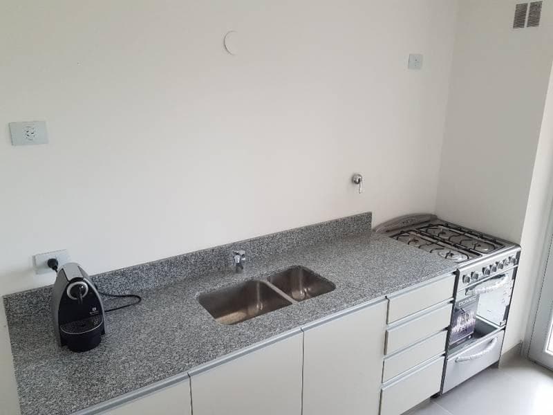 Brand-new 1- or 2-bedroom apartment - SUITABLE FOR PROFESSIONAL USE - Caamaño