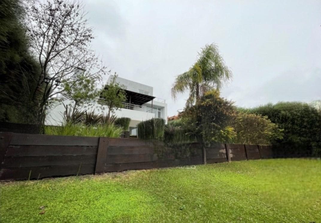House by the River for Sale in El Yacht, Nordelta, Tigre