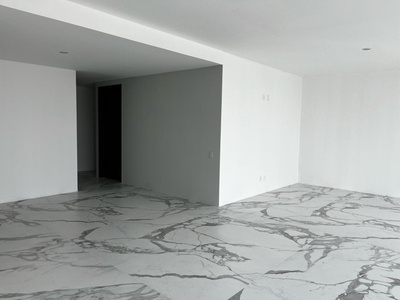Apartment for Sale in Bosque Real