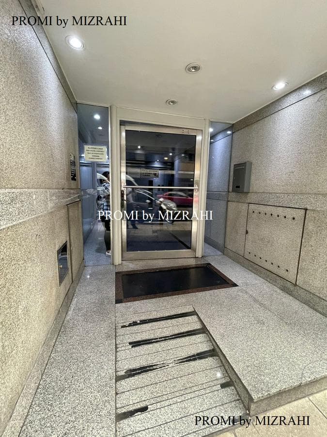 4-Room Apartment for Sale in Balvanera