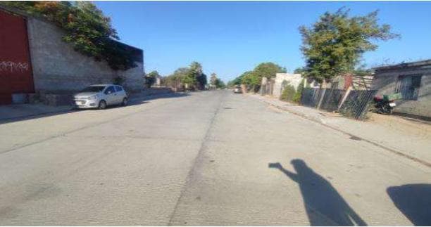 Land with a building for sale in the La Ponderosa neighborhood