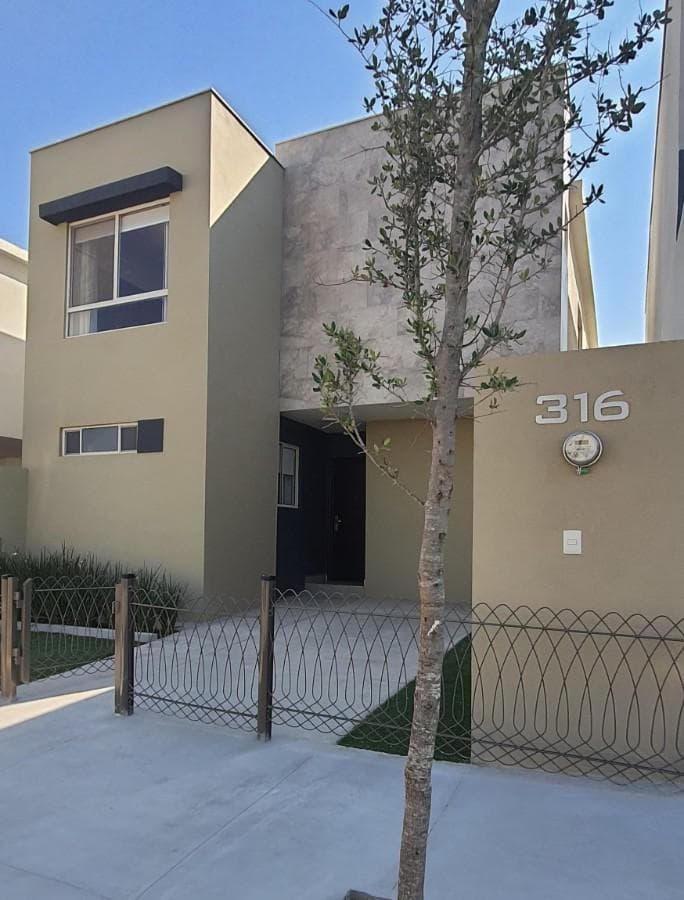 House for Sale in Saltillo, Coahuila—Bedroom on the Ground Floor