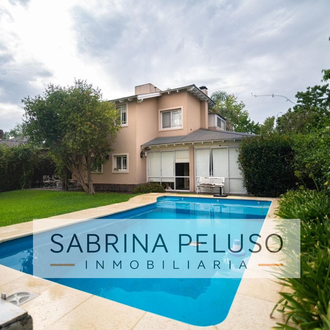 HOUSE FOR SALE IN THE EL CASCO MORENO NEIGHBORHOOD