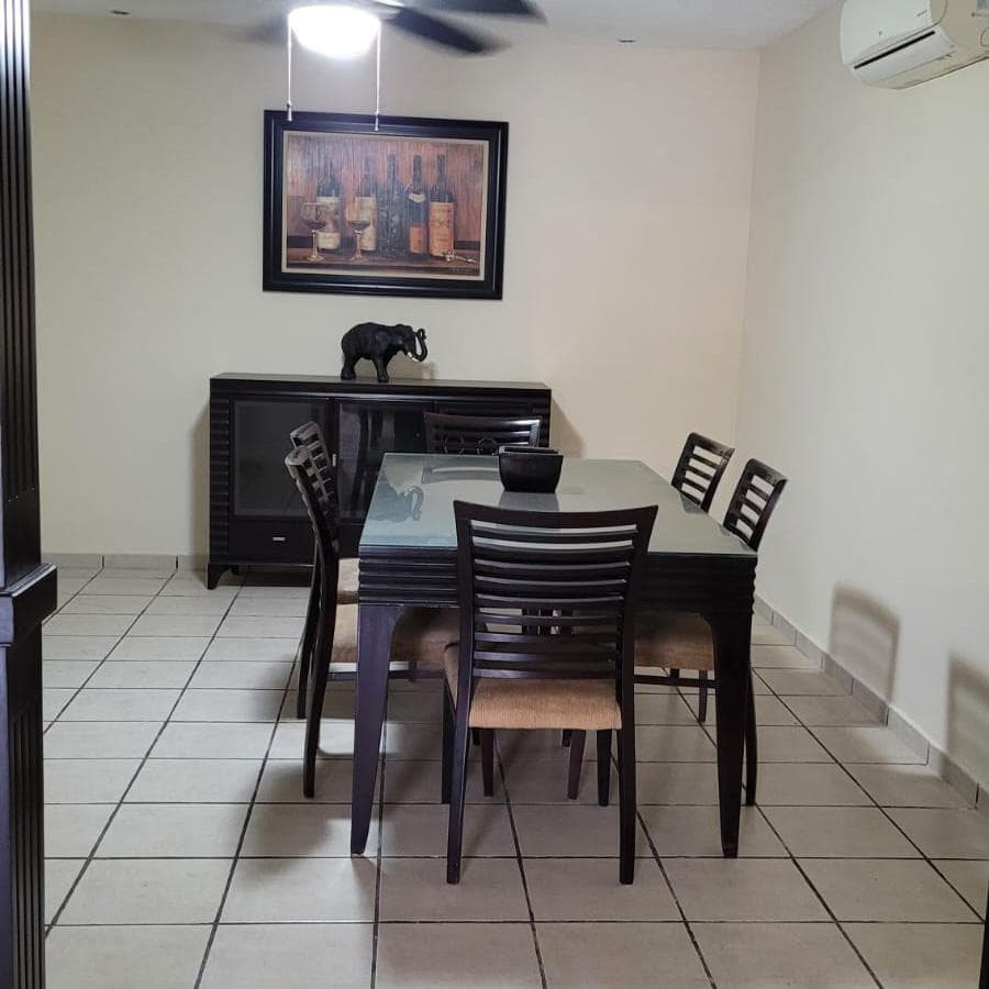 House for sale in Villa Bonita.