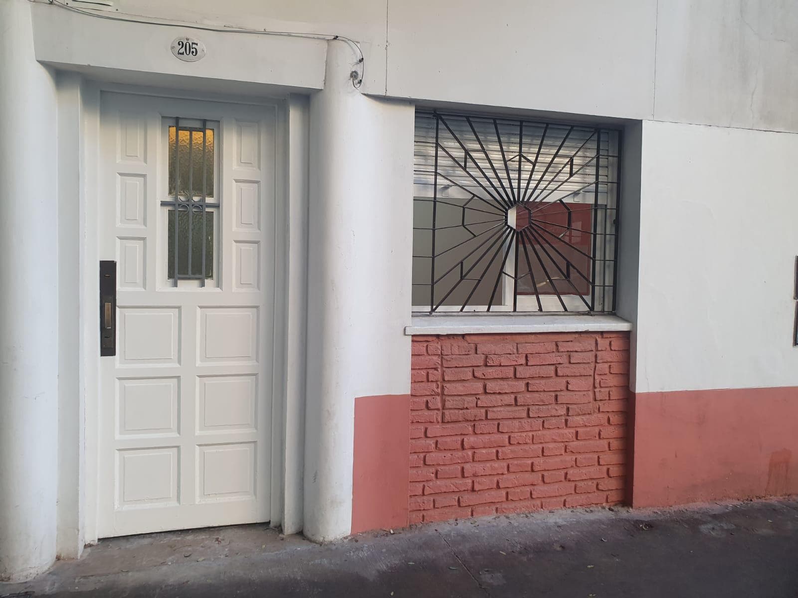 2-room apartment with a patio. Caballito