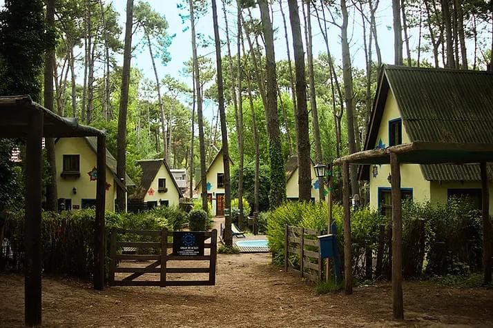 Beautiful complex of 9 cabins in Mar Azul