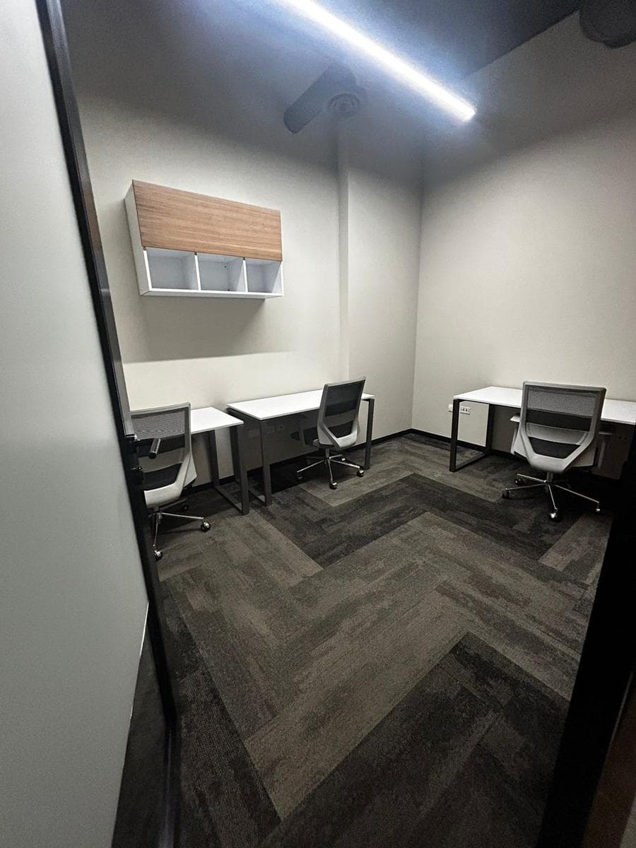 FURNISHED OFFICE FOR RENT