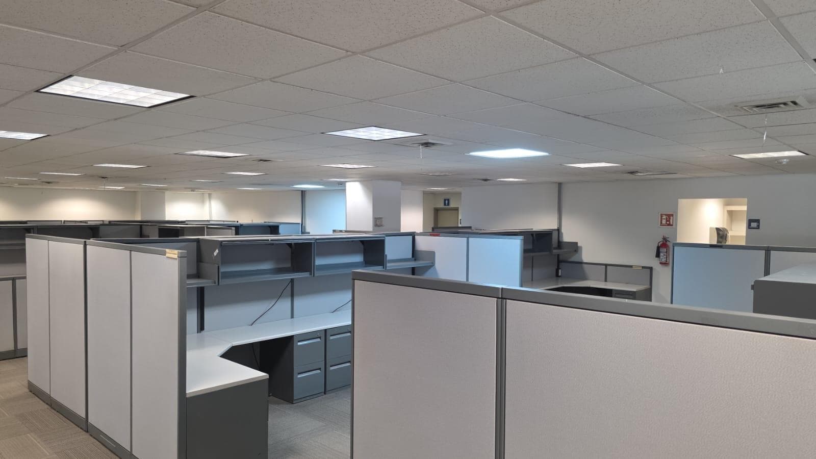 FULLY EQUIPPED AND FURNISHED OFFICE