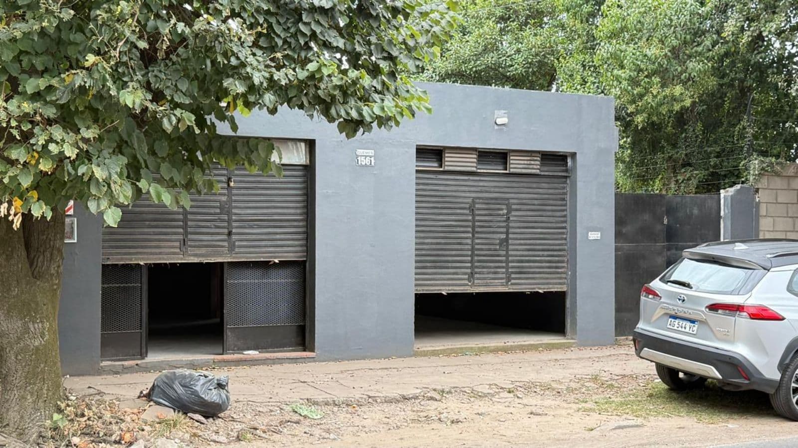 House for sale or rent with 2 commercial spaces in La Reja, 234 m²