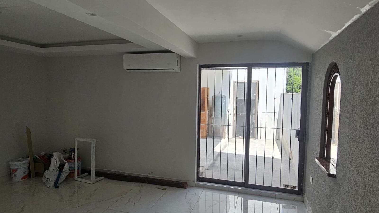 HOUSE FOR RENT IN PALO BLANCO