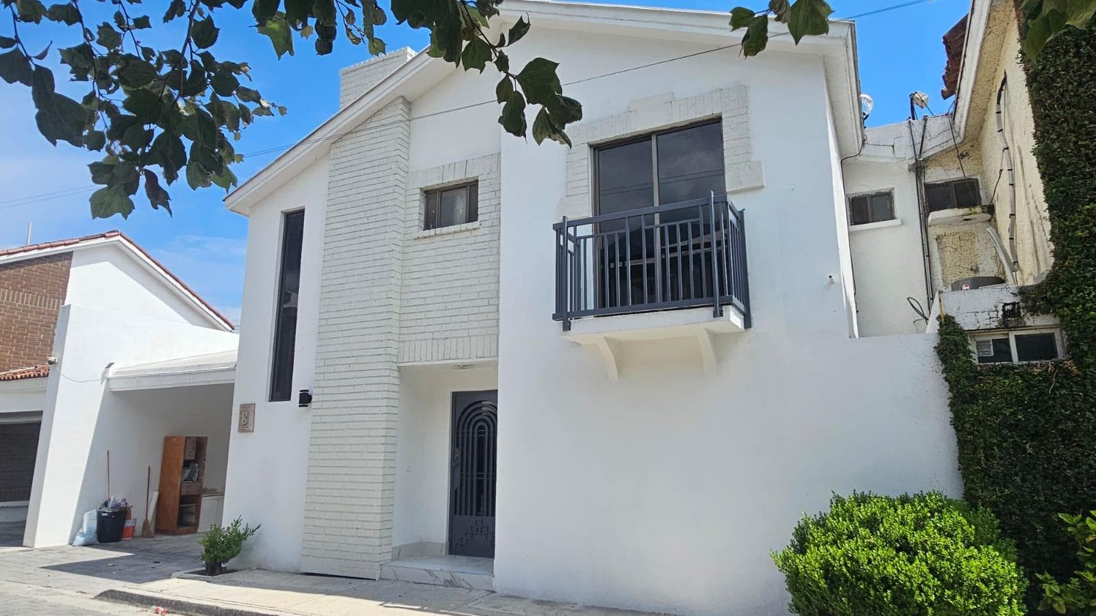 HOUSE FOR RENT IN PALO BLANCO