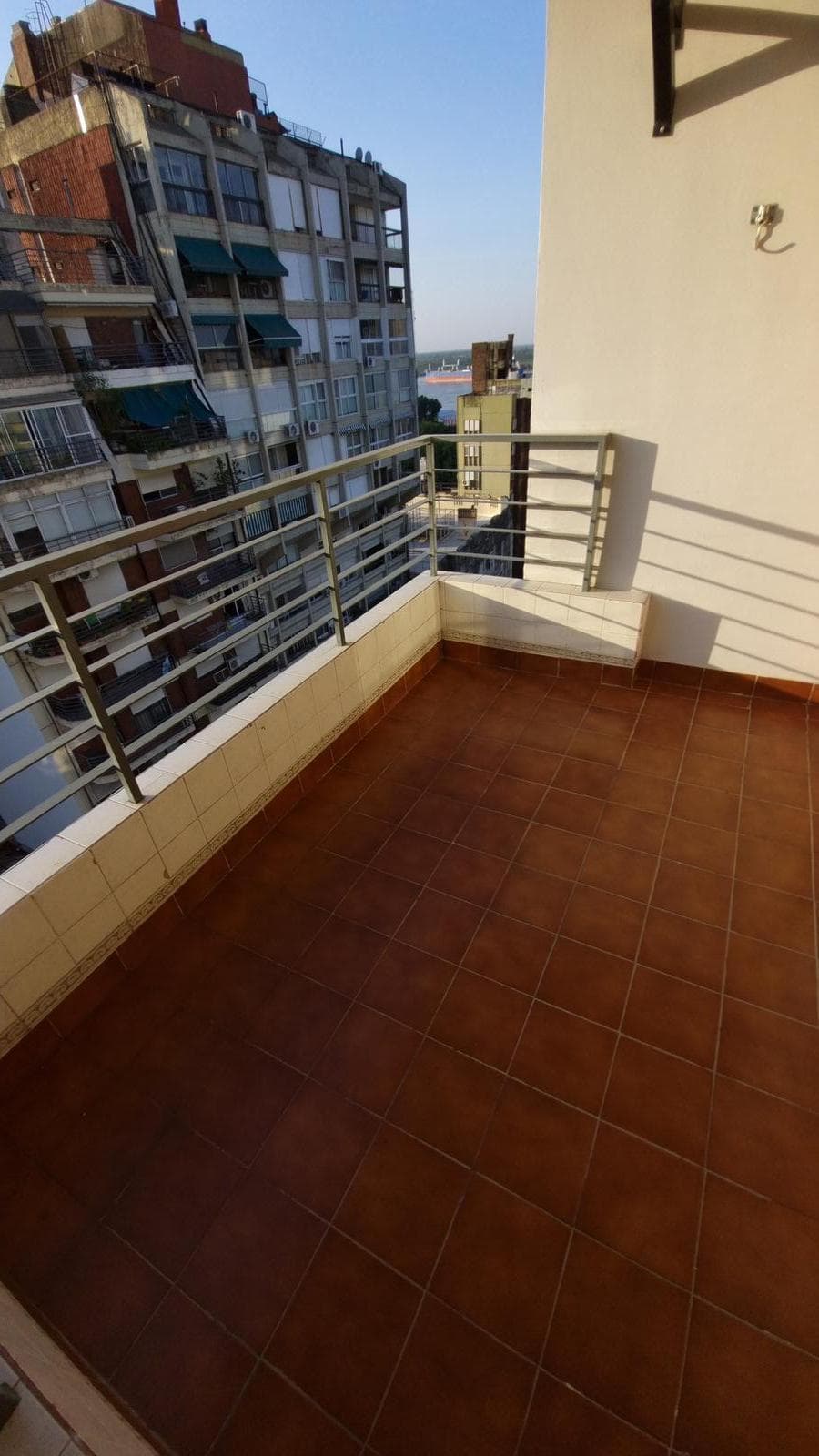 Luxury 3-Bedroom Apartment with a Partial View of the River