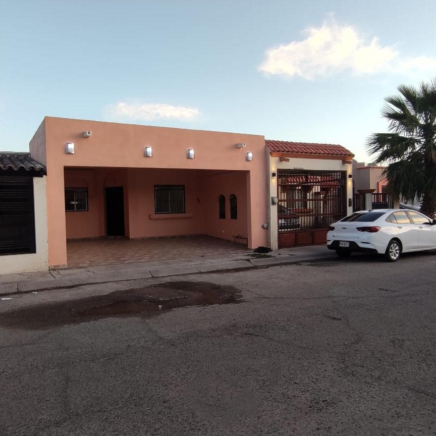 Single-story house in Villas del Mediterráneo, Hermosillo, Sonora