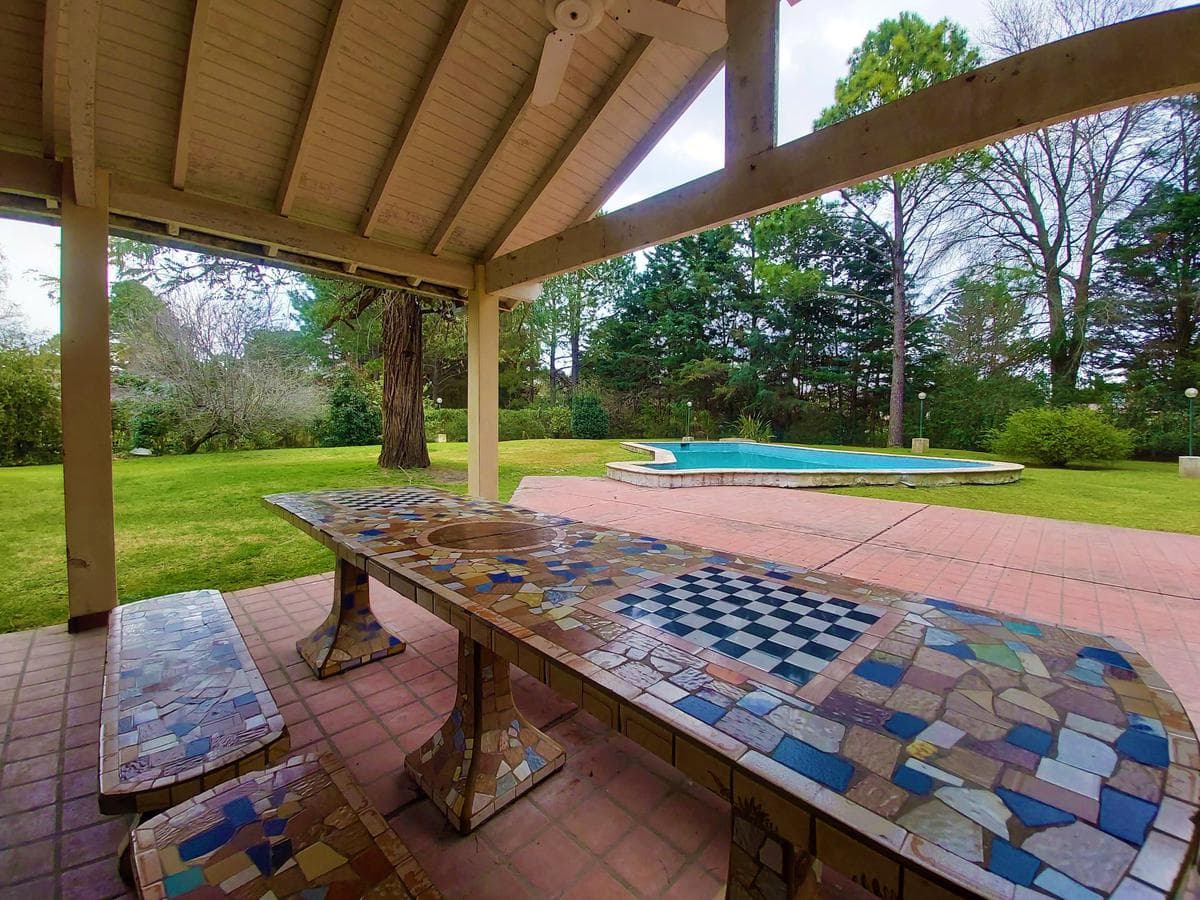 Beautiful property with a 3,000 m2 lot in the Parque Exaltación neighborhood