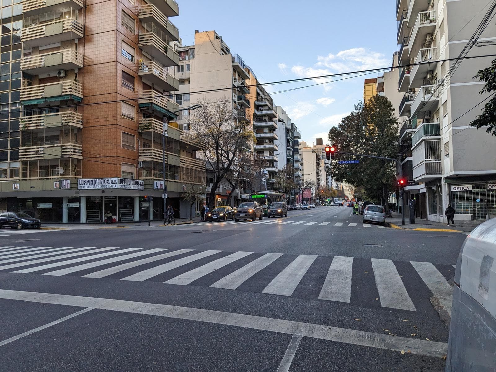 Apartment for Sale in Caballito: Incredible 12th-floor unit, front-facing, with balcony and terrace, 3 bedrooms (one en suite). Financing available after closing.