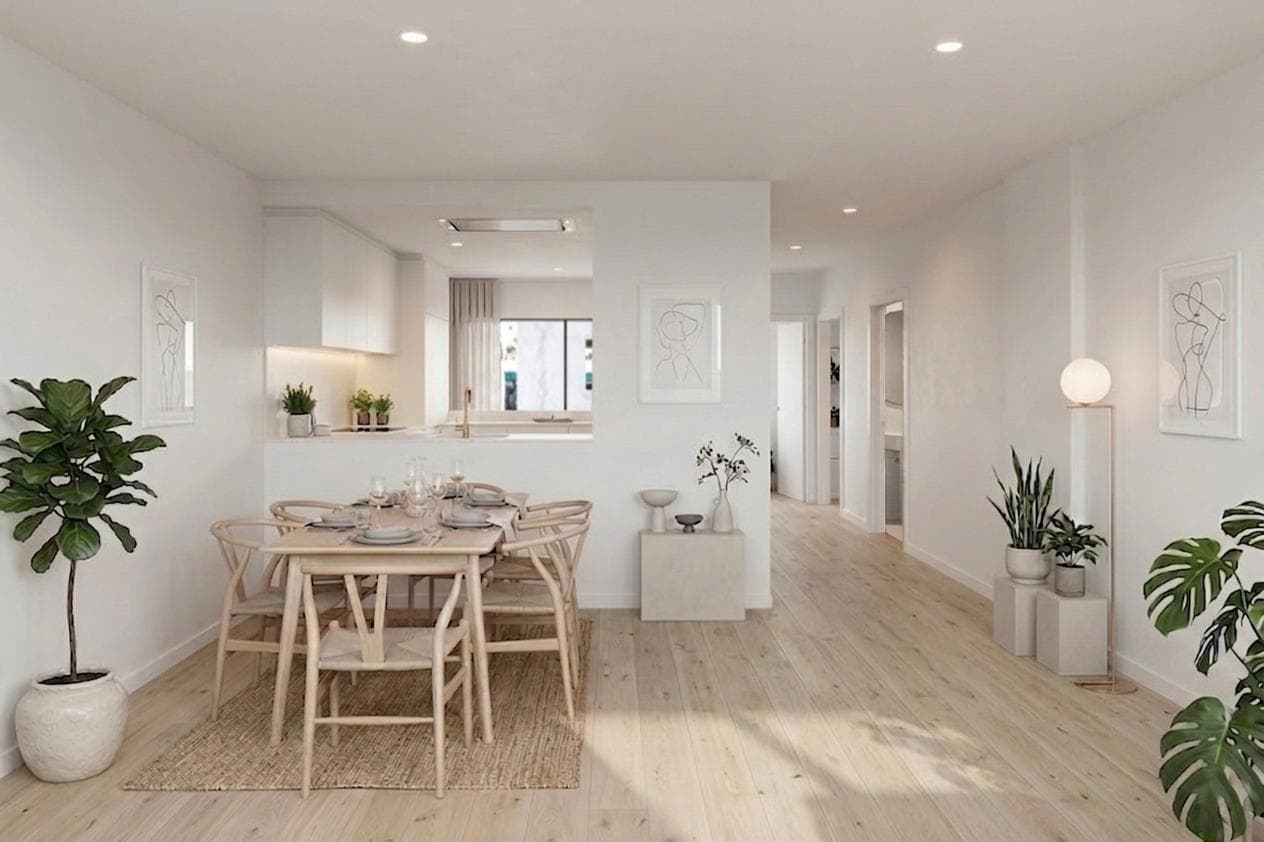 Apartment for sale: 2-room unit on the 8th floor facing the side of the building, with a spacious balcony! FINANCING AVAILABLE.