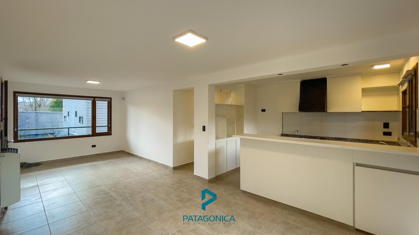 3-bedroom apartment with balcony and garage, Downtown, Villa la Angostura