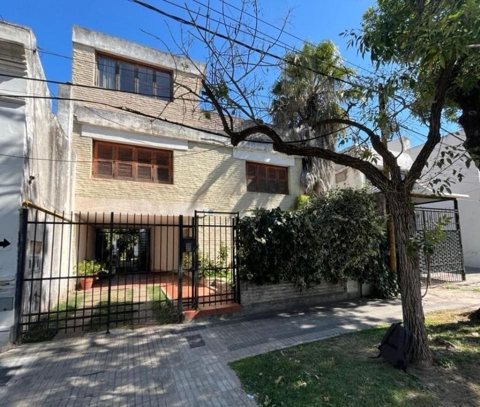 FOR SALE | TRADE - 3-bedroom house under the PH program - Alberdi neighborhood, Rosario.