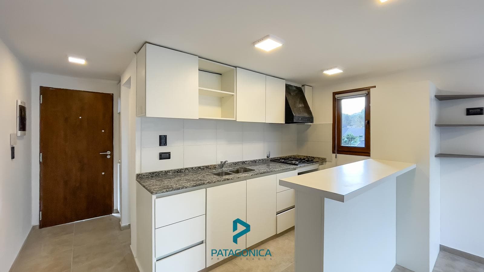 2-bedroom apartment with balcony and garage (under construction; scheduled for completion in May 2024), Downtown, Villa la Angostura