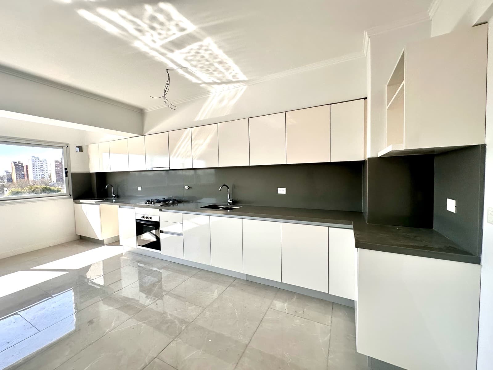 4-ROOM APARTMENT FOR SALE WITH MAID'S QUARTERS IN VILLA URQUIZA
