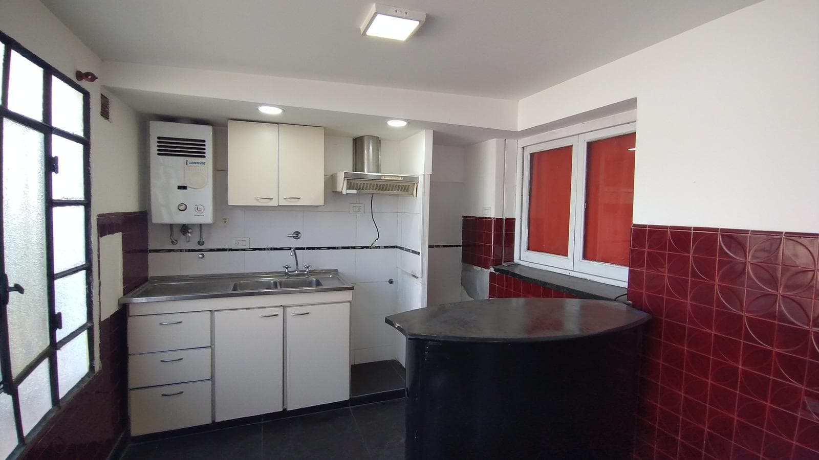 For Sale/Trade: Two-Bedroom House with Garden. South Area, Rosario