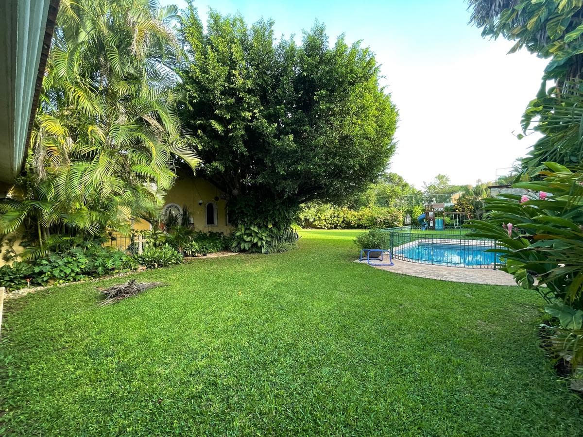 Spectacular home for sale right in the city!!