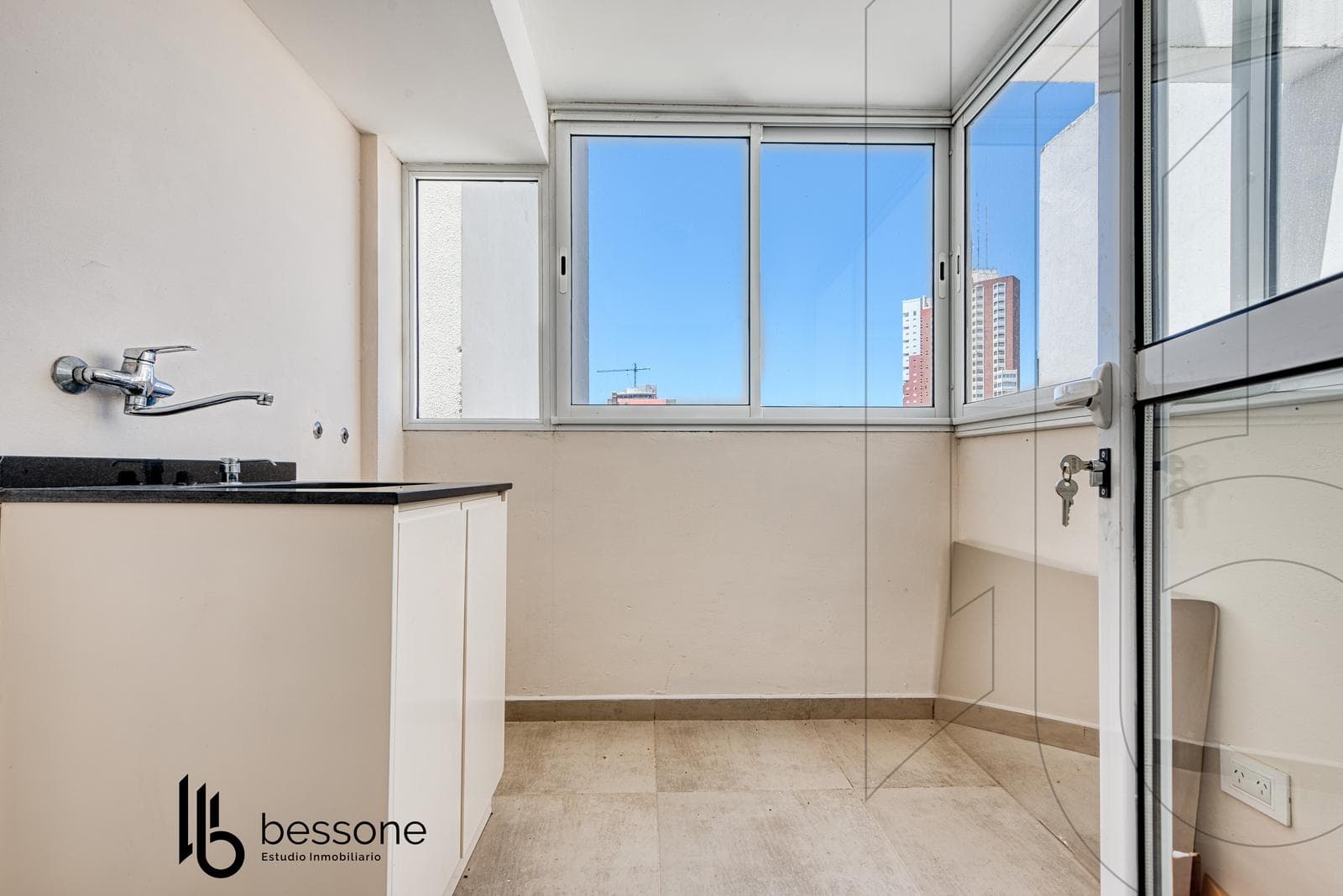 Departamento en VARESE
