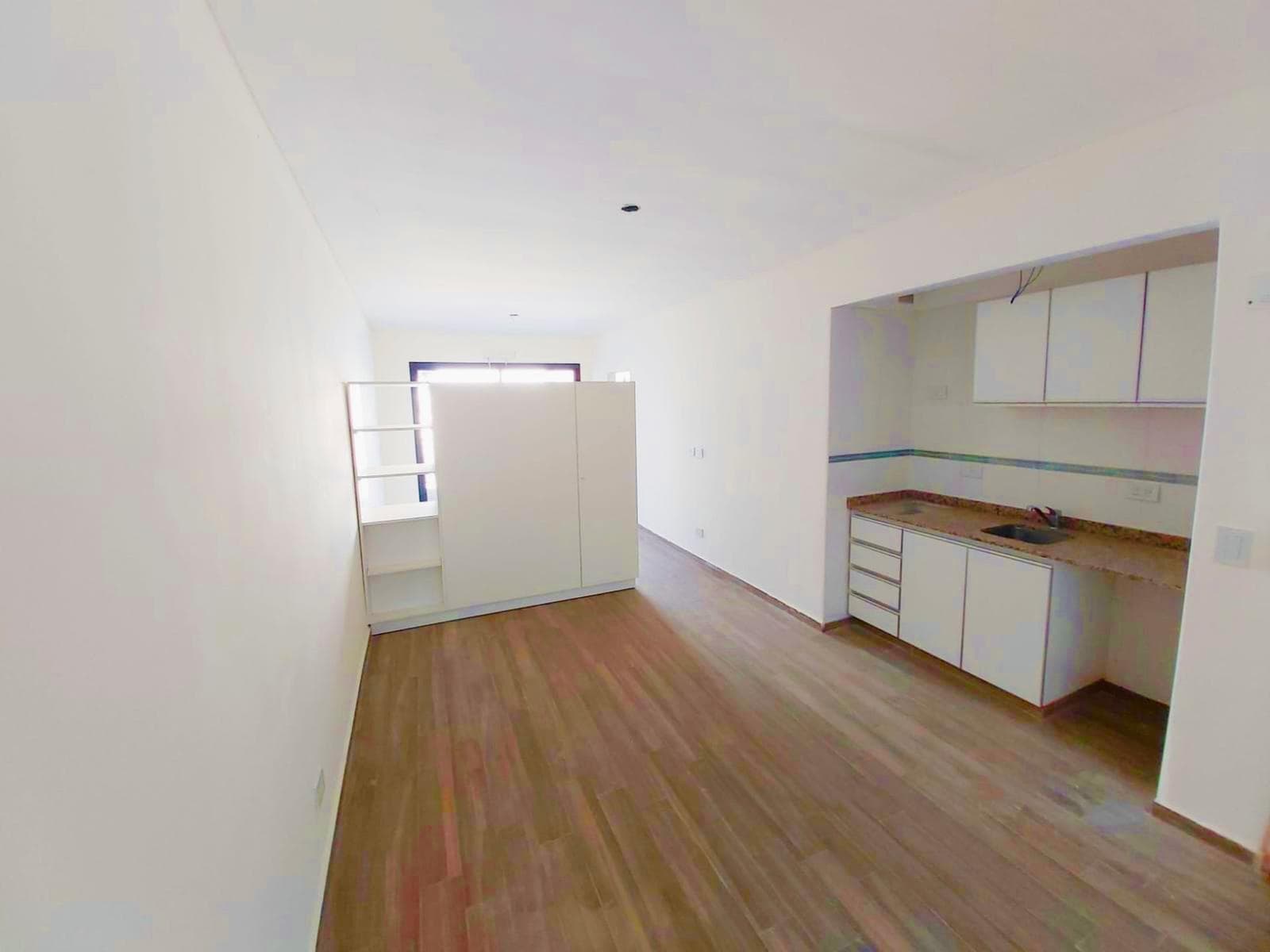 STUDIO APARTMENT FOR SALE (CAN BE DIVIDED) IN SAN CRISTOBAL