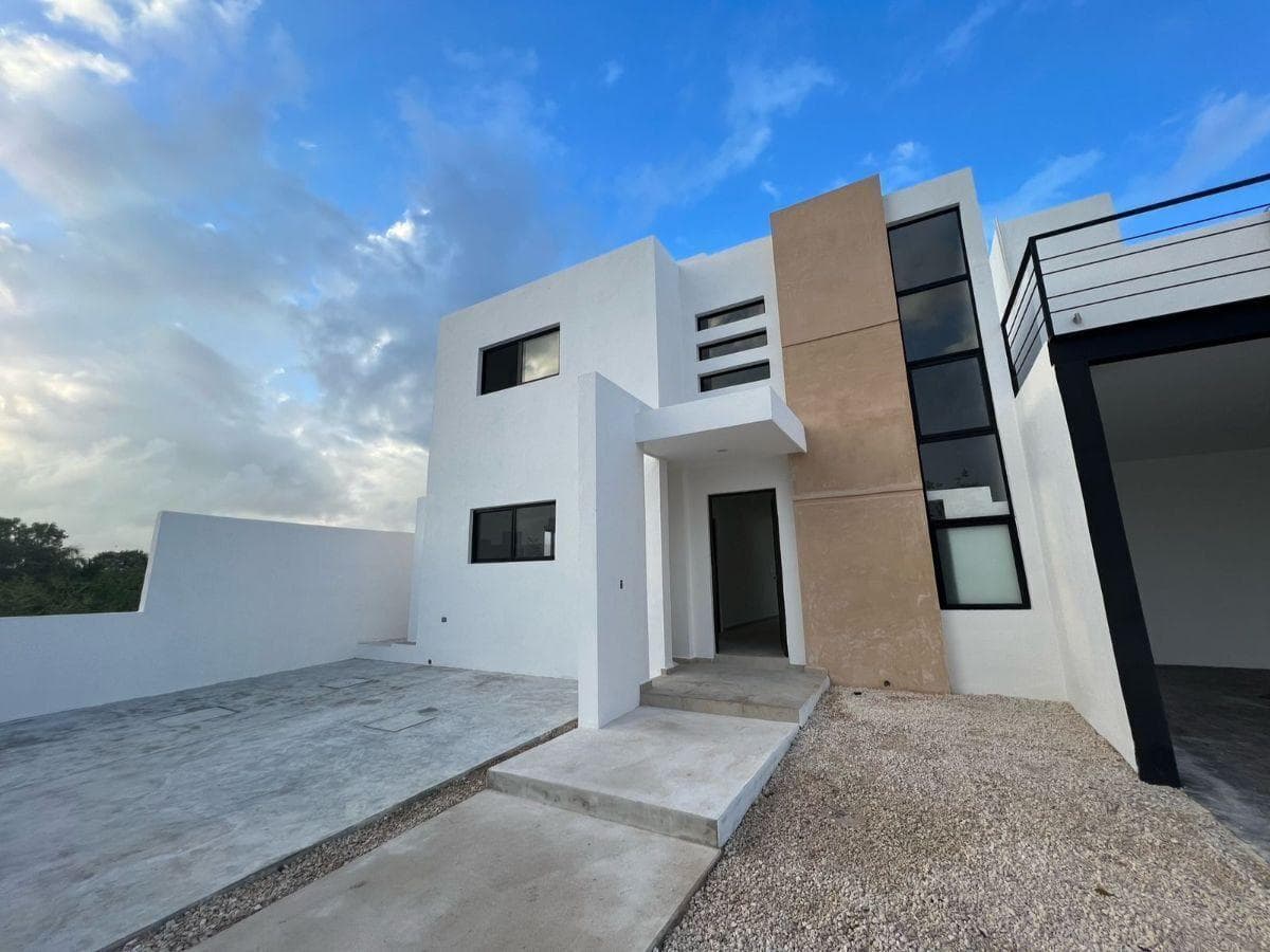 LAST UNIT available in a gated community, located across from the Clubhouse, CONKAL, Mérida