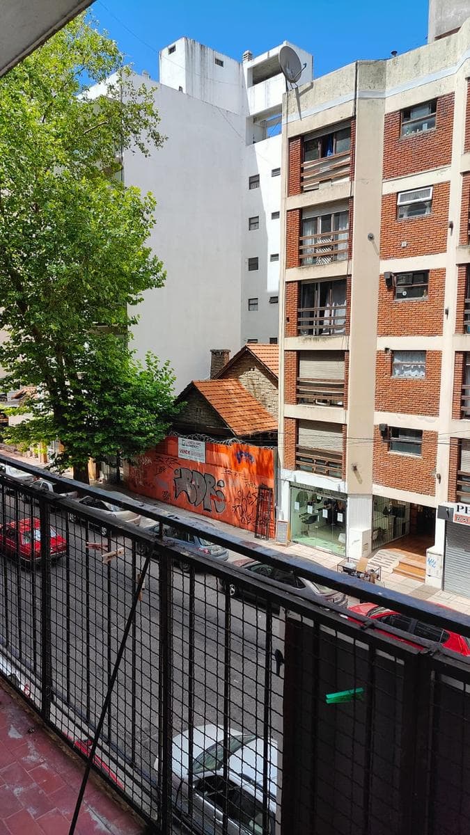 Departamento 3 Ambientes con Balcon Plaza Mitre