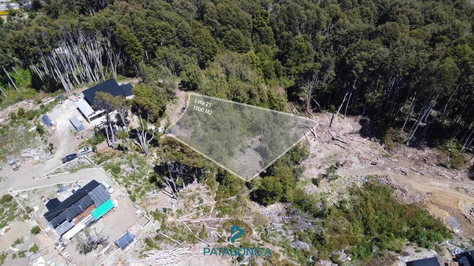 FOR SALE—1,000-square-meter lot on the Cumelen hillside with utilities at the property line, UF25 zoning.