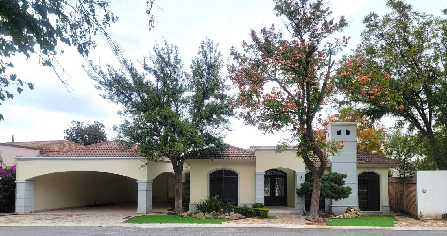 House for Sale—auction Opportunity—one-Bedroom Apartment in Villas de San Carlos, North of Saltillo