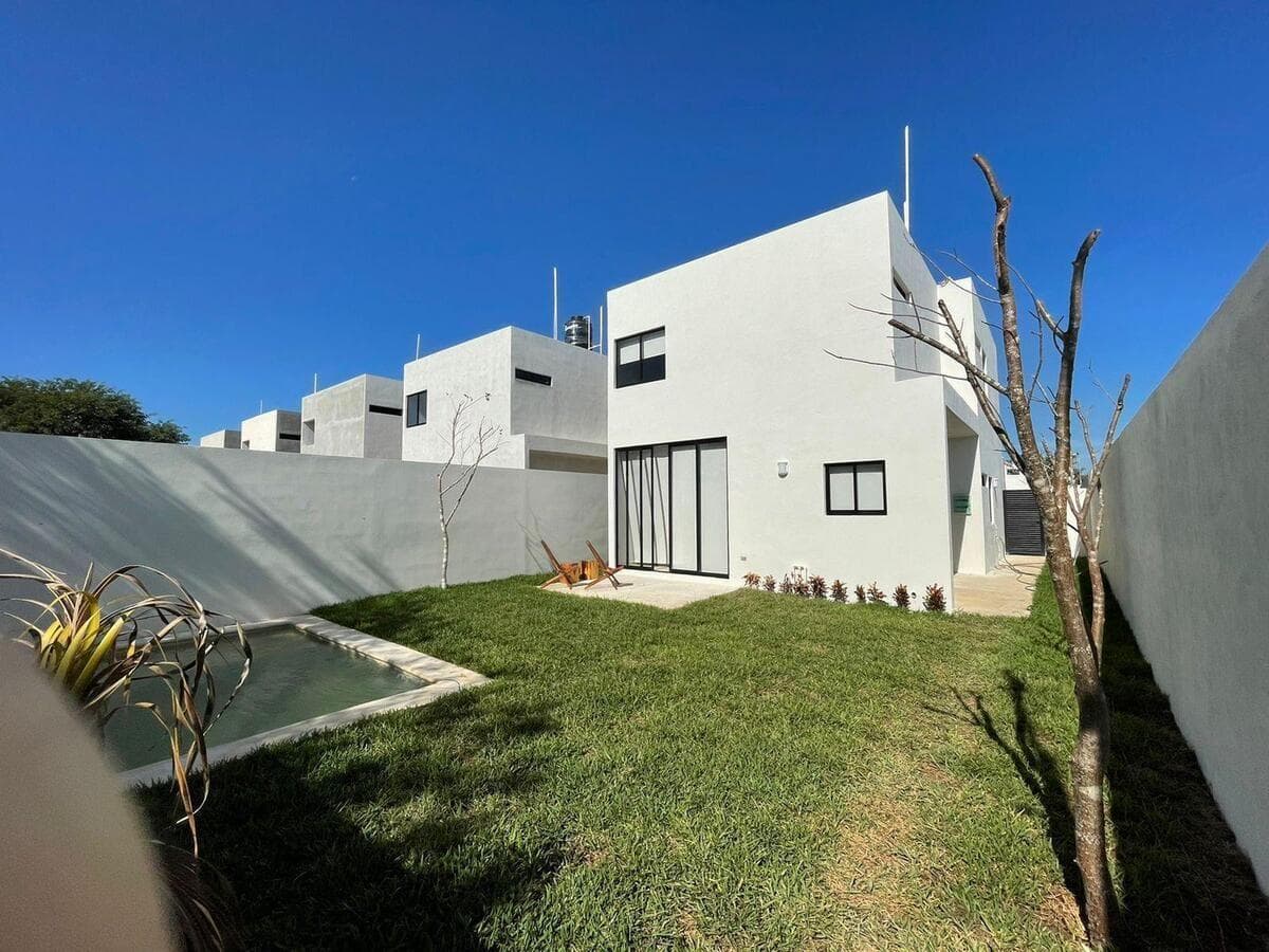 House on a PRIVATE lot with a bedroom on the ground floor in Dzitya, Mérida