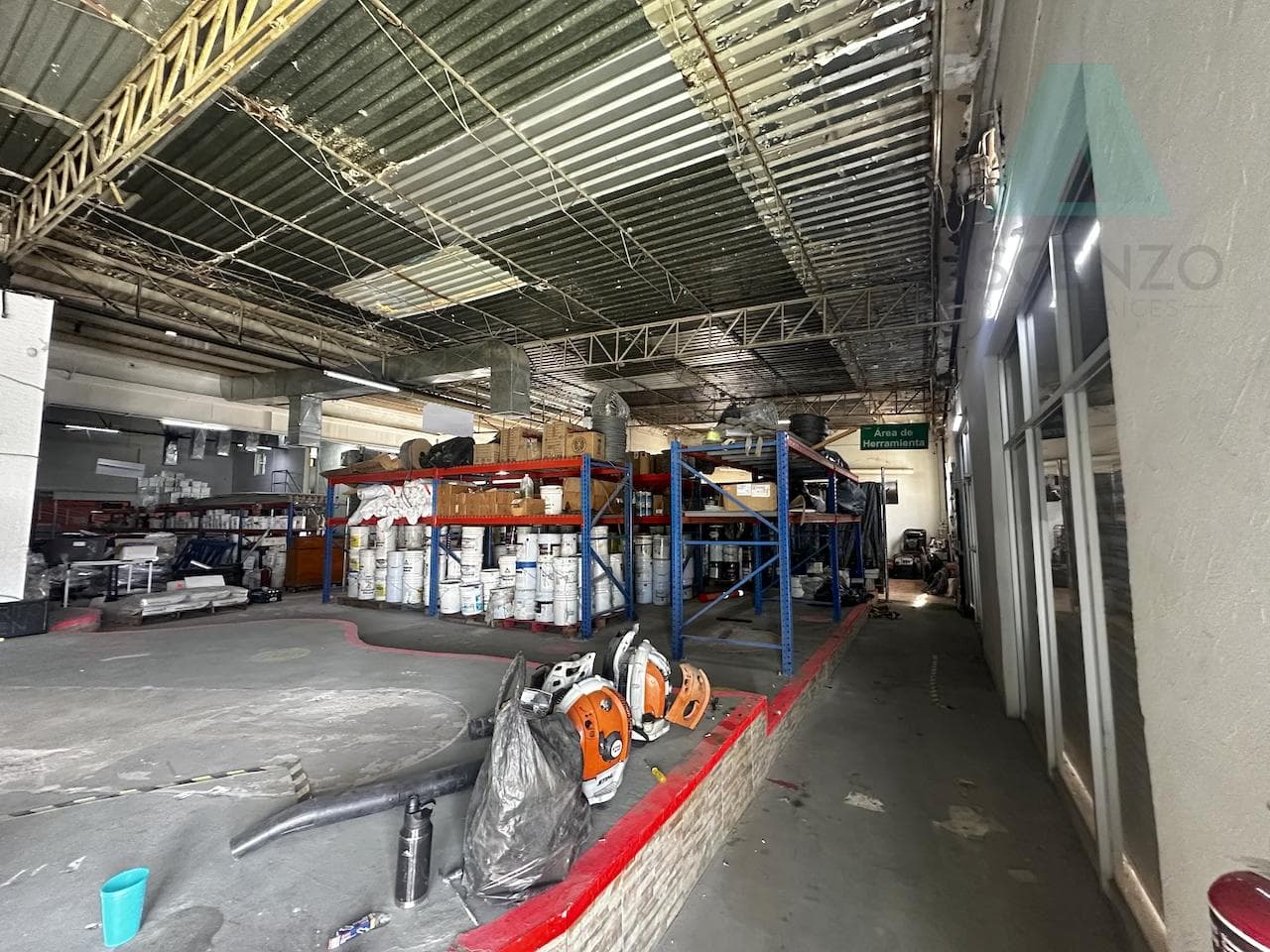 Wine Cellar / Commercial Space for Rent on Ave. Tecnológico Juaace