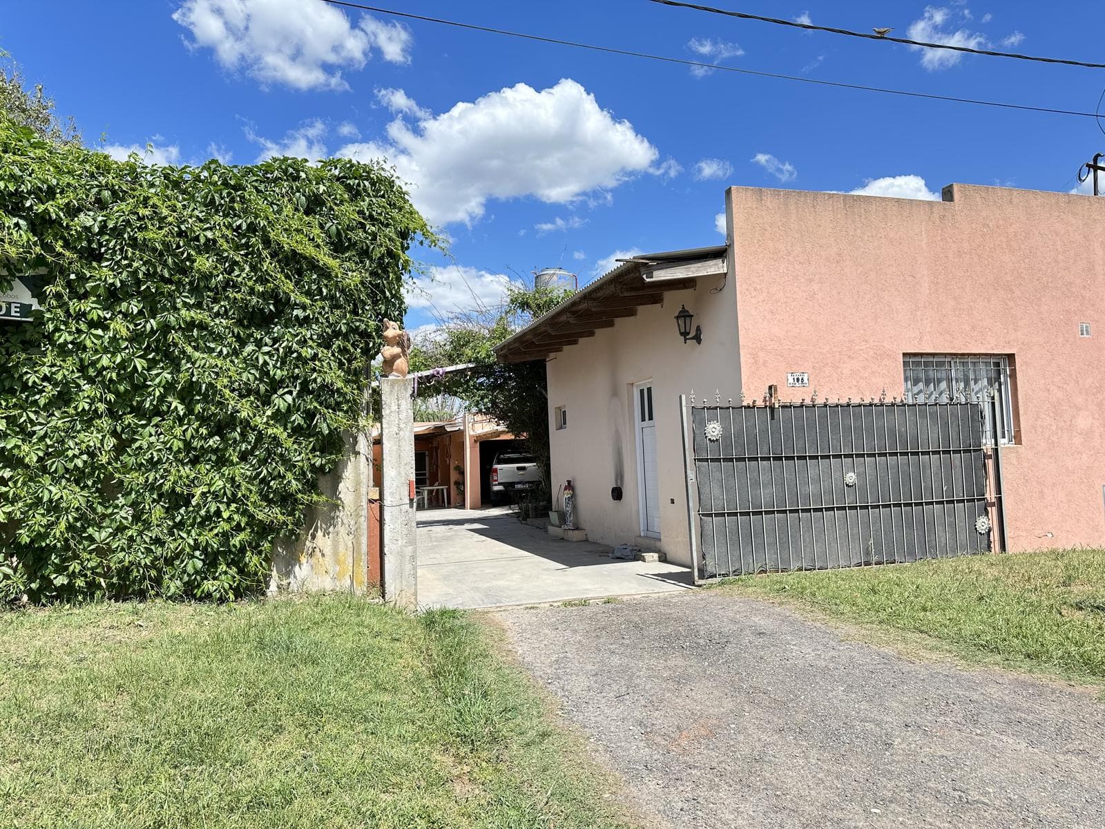 House for Sale - Roque Pérez, 2-bedroom apartment, warehouse