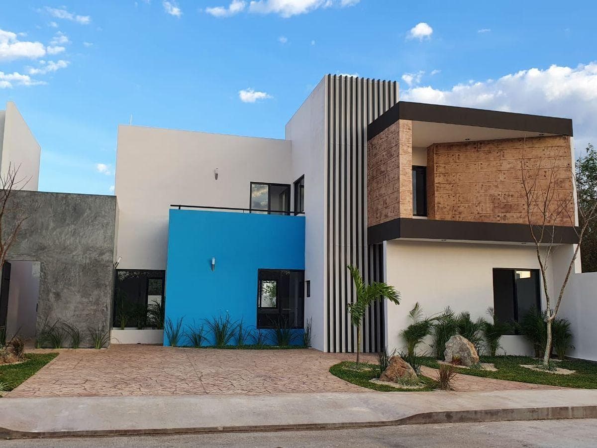 House on a PRIVATE street north of Mérida, Conkal
