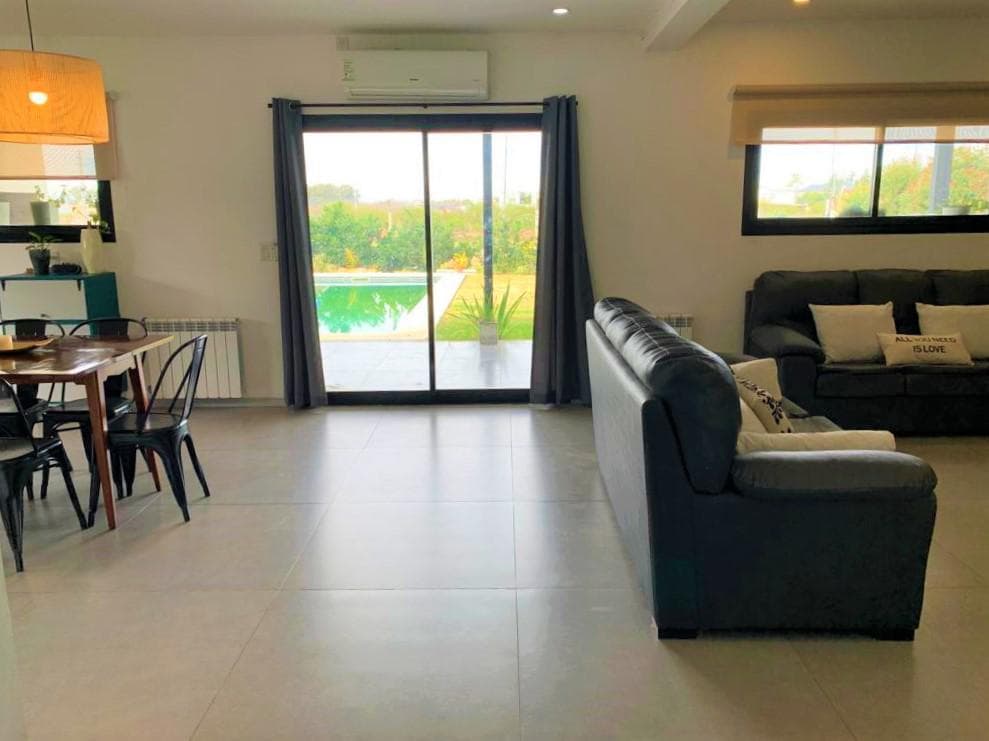 4-Bedroom House for Sale with Pool in San Eduardo - Pilar