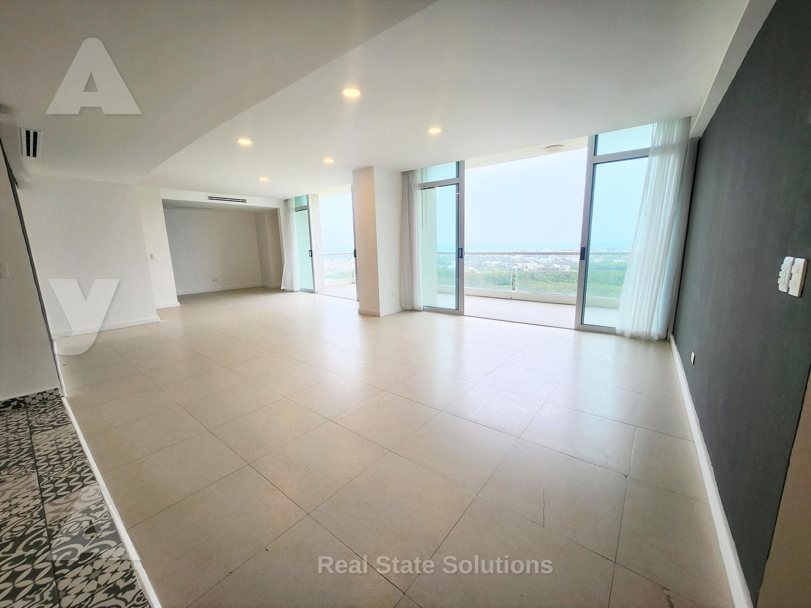 Apartment for Sale, 4 Bedrooms, Ocean View, Golf Course, Av. Bonampak, Puerto Cancún