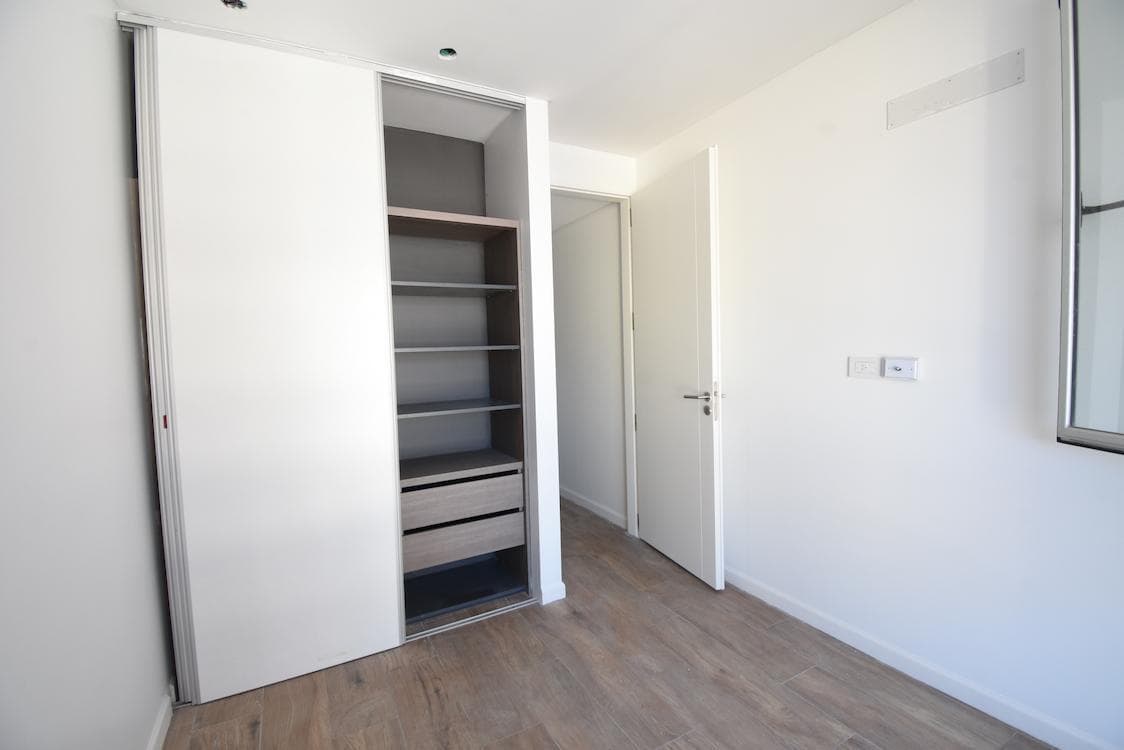 4-room duplex apartment for sale. Private terrace. Villa del Parque