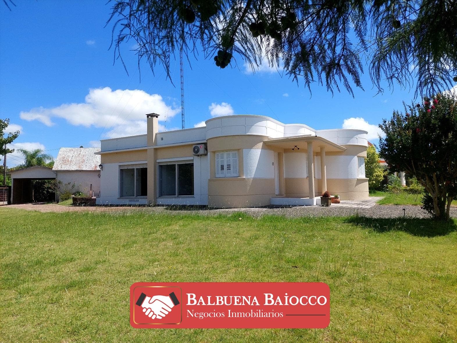 House on Batlle y Ordoñez Avenue - Nueva Helvecia