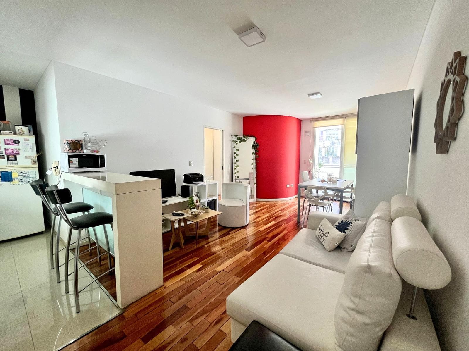 1-BEDROOM APARTMENT FOR SALE IN MONTEVIDEO 1300