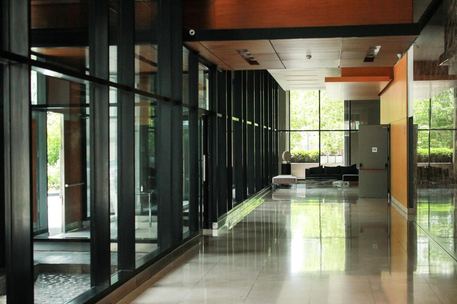 Departamento en Alquiler de 4 ambientes amoblado con cochera en Puerto Madero !!!Impecable estado
