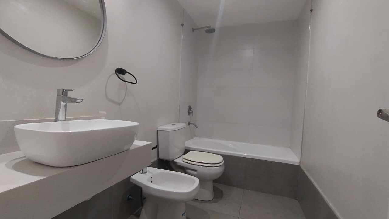 2-room apartment for rent with a balcony and garage in Olivos - Domus Libertador