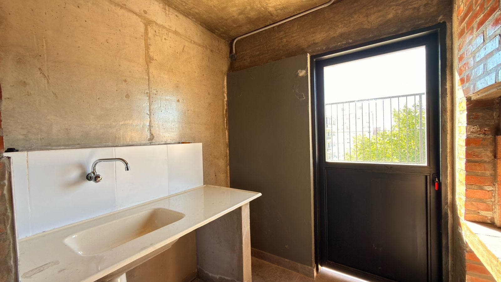 For Sale/Financing: Brand-New Studio Apartment Suitable for Office Use. Abasto