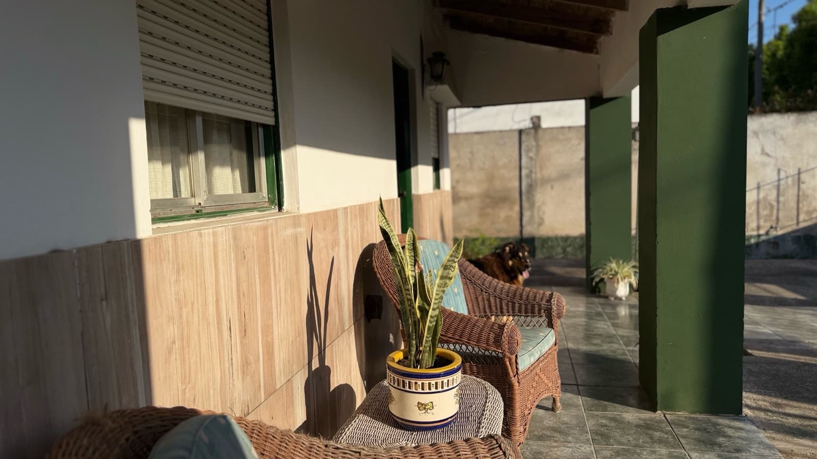 Charming house for sale in Roque Pérez, with all amenities!