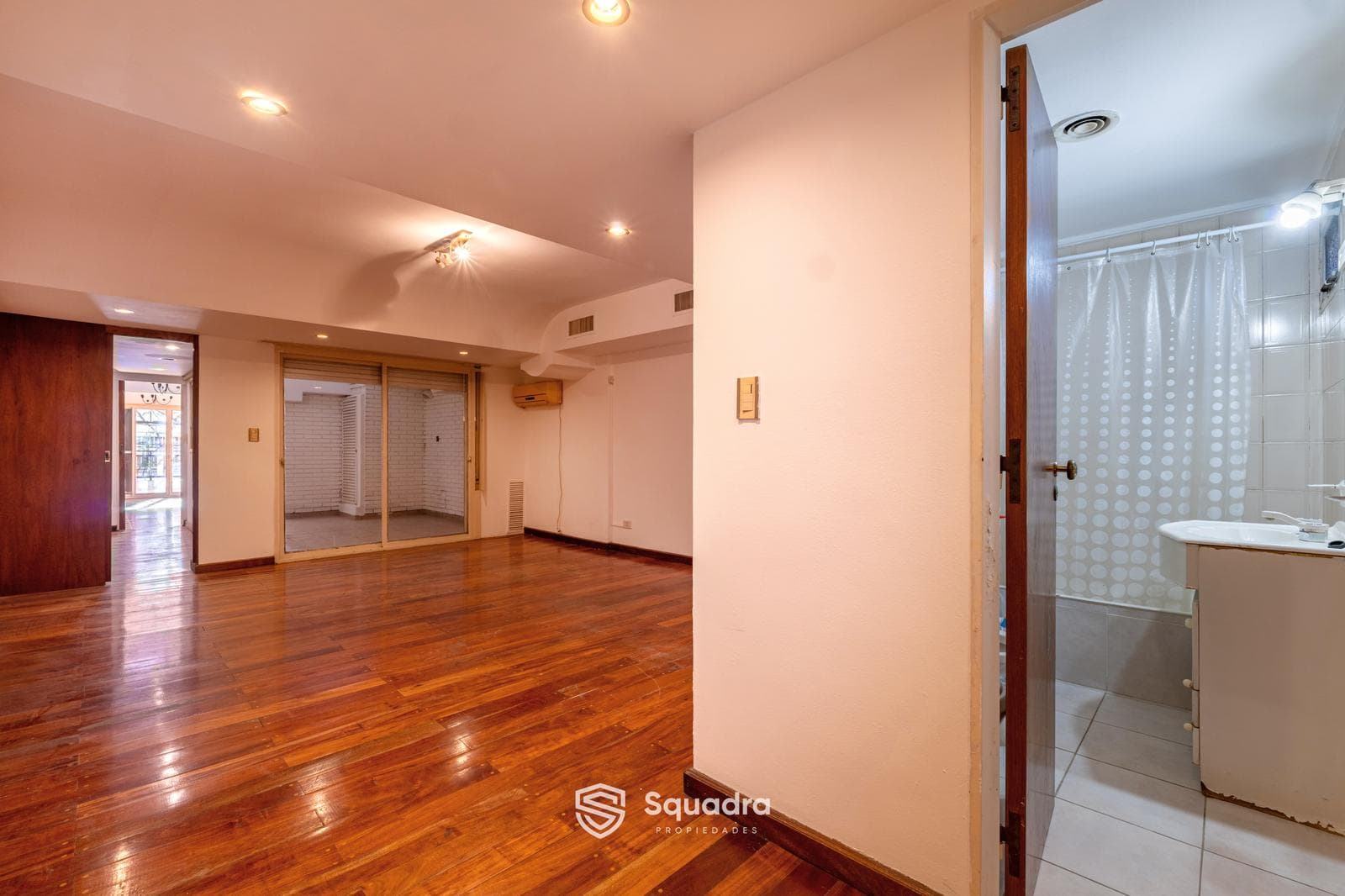FOR SALE—2-bedroom duplex. Martin-Rosario. QUALIFIES FOR A LOAN.