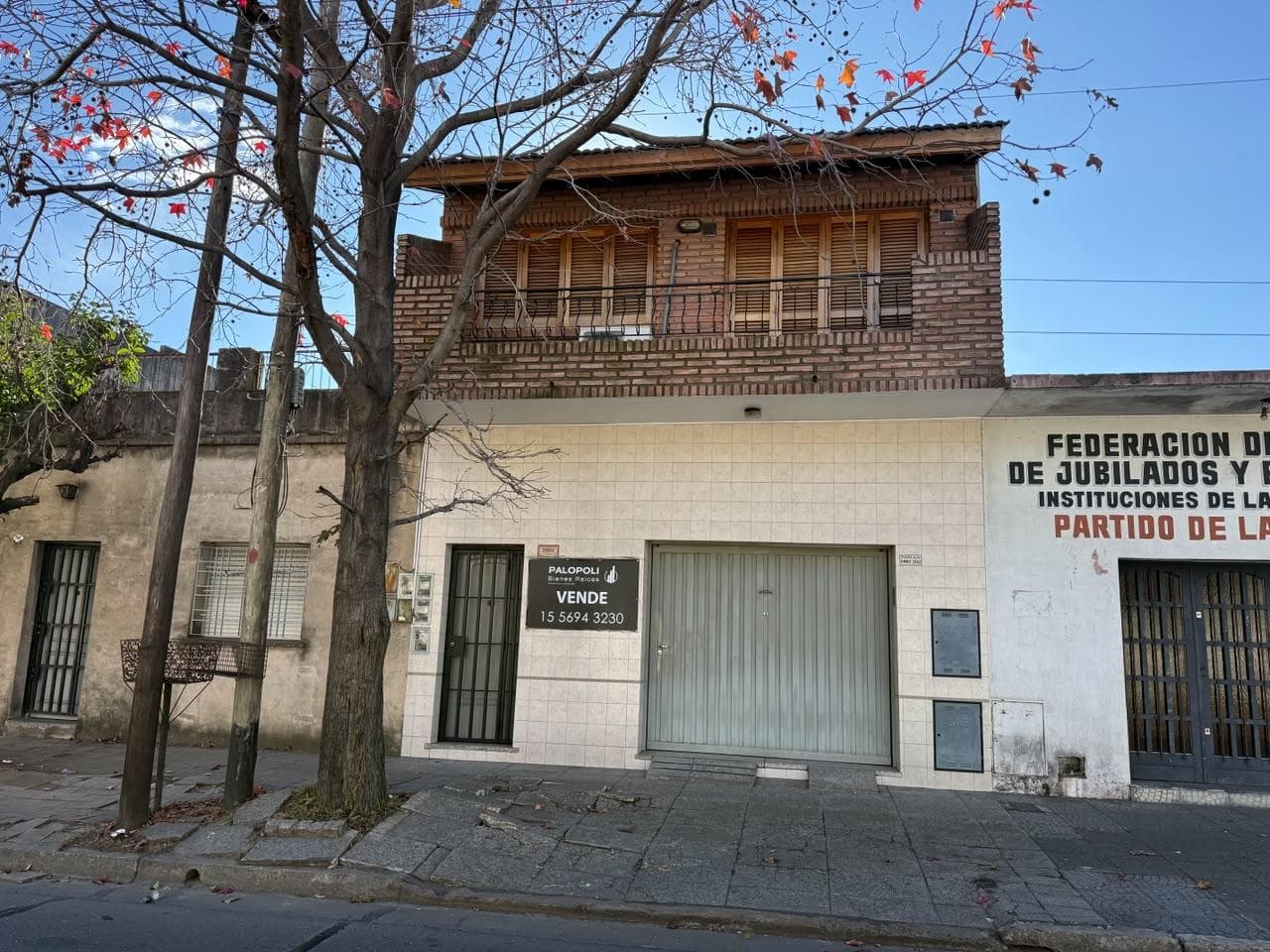 4-ROOM HOUSE FOR SALE WITH COURTYARD, TERRACE, AND GARAGE - MULTIFAMILY