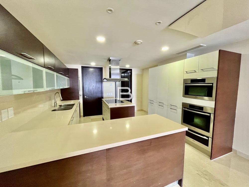 Apartment for Rent at Emerald Residential Tower