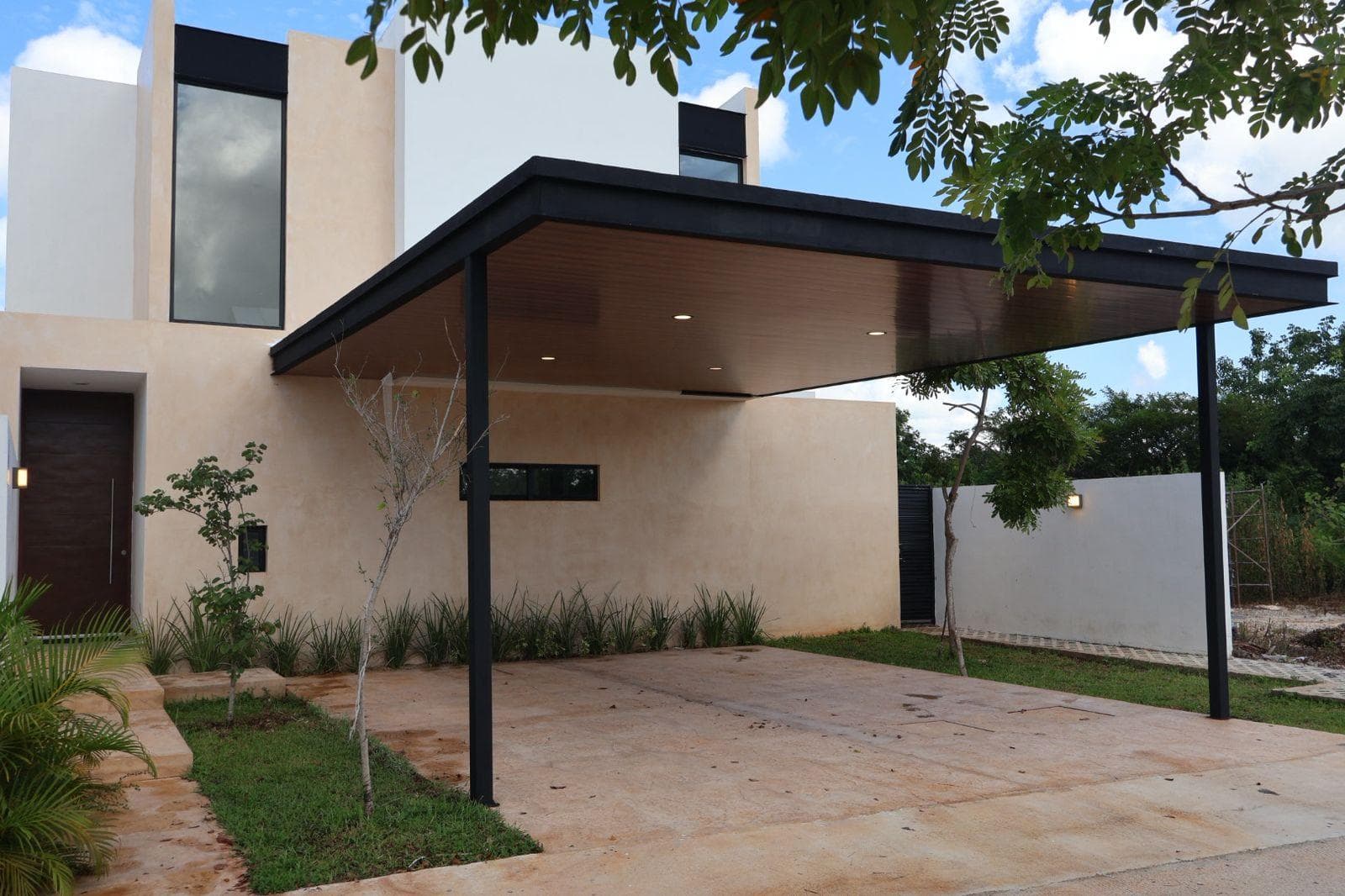 House for Sale in Cholul: Beautiful Home in a Gated Community